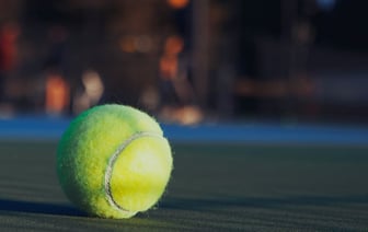 «Оскорбляет чувства верующих» — В РФ суд запретил продавать туалетную бумагу с изображением 1000 российских рублей