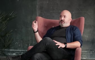 Виктор Хоменок: Если человек не понимает, как пользоваться интернетом, как он может управлять страной? Но СhatGPT не умеет перебирать картошку