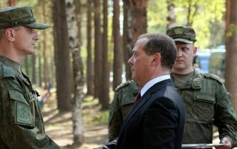 Россия добьется победы в ближайшем будущем – Медведев