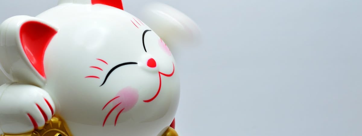 Чистая прибыль Huawei упала за год на 28%