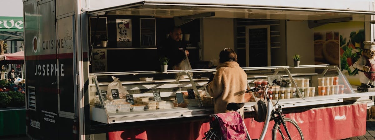 Акции европейских автопроизводителей падают из-за обещанных Трампом высоких пошлин