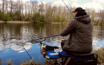 В Беларуси ввели нерестовые ограничения для рыбаков. На что полный запрет и какие штрафы грозят за две удочки? — Полезно