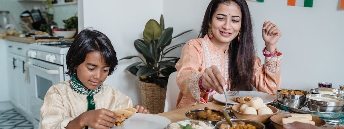 Индийская рупия снова упала до исторического минимума