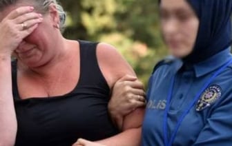 Девушка родила в турецком аэропорту и оставила ребенка в туалете. Финал громкой истории