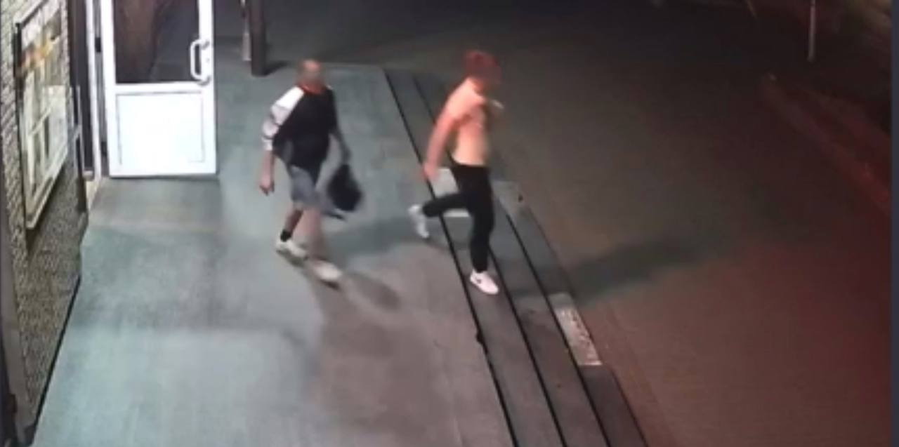 В Беларуси девушка кинула бутылку в посетителя дискотеки. Теперь ей грозит до 10 лет тюрьмы