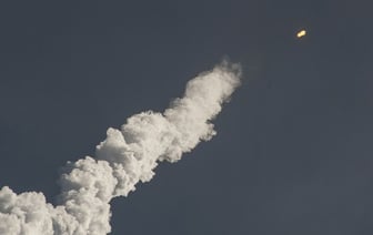 Израильская армия заявляет, что высокопоставленный чиновник "Хезболлы" был убит в результате авиаудара по Ливану.
