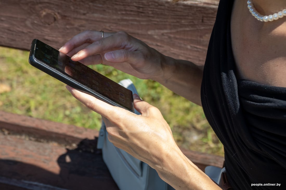 «Меня бьют и унижают, зато я замужем и финансово обеспечена». Монолог белоруски, которая годами жила с абьюзером