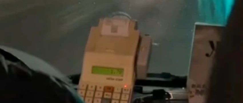 Водитель маршрутки, просматривающий во время движения TikTok, привлечен к ответственности
