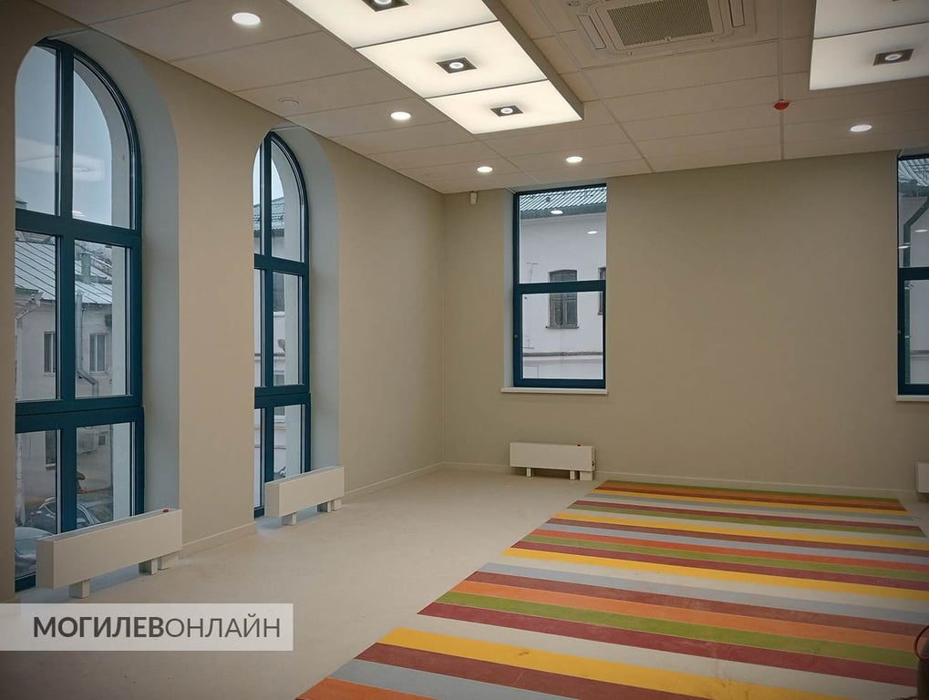Работы близятся к завершению — посмотрели, как выглядит внутри новый еврейский молодëжно-просветительский Центра на Ленинской в Могилеве