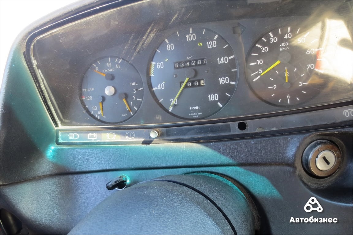 Погибать под забором такие автомобили не должны: мнение владельца Mercedes W123