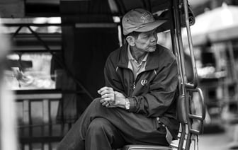 Очередь легковушек на выезд в ЕС фиксируется только перед польским пунктом пропуска Тересполь