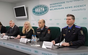 «Скажут, куда подъехать с паспортом» — В МВД рассказали, как белорусам определить «поддельного милиционера»