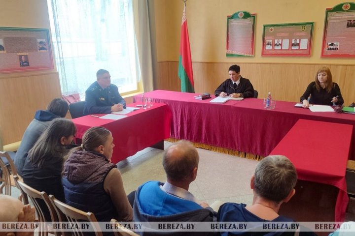 Двух жителей Березовского района осудили за домашнее насилие над сожительницами