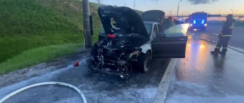 Пожар BMW на МКАДе из-за техосмотра