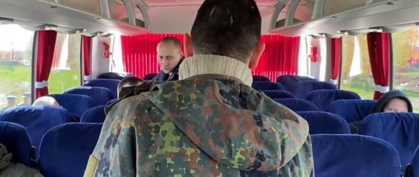 Из украинского плена вернули 115 военнослужащих, захваченных в Курской области
