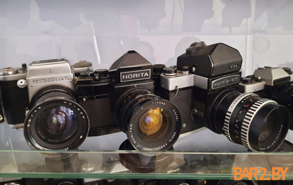 «Фотоаппарат или «Москвич»? Конечно, фотоаппарат!». Коллекцию из старой фототехники собрал житель Барановичей