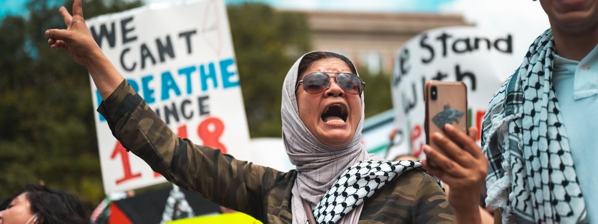 В Турции вторую ночь подряд прошли протесты из-за задержания мэра Стамбула