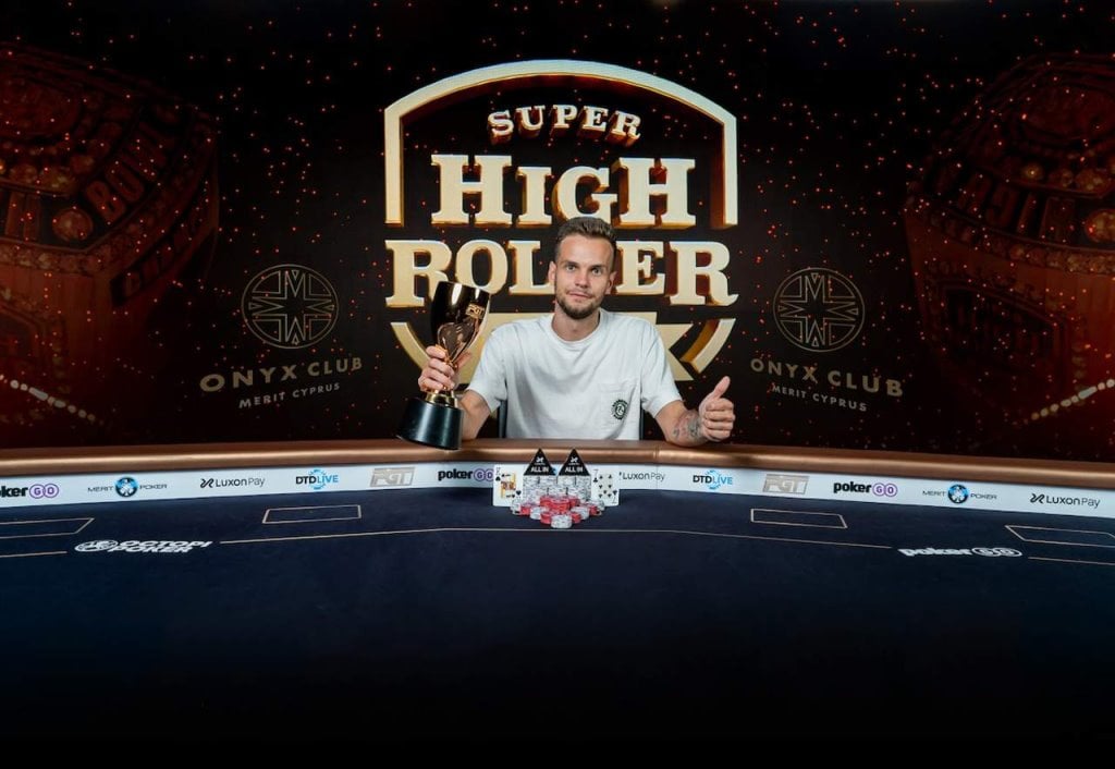 Белорус выиграл в покер $1,2 млн