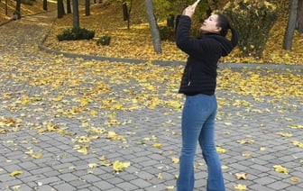 «Влюблена не только в меня, но и в Беларусь». Тайская жена белоруса хочет остаться здесь жить