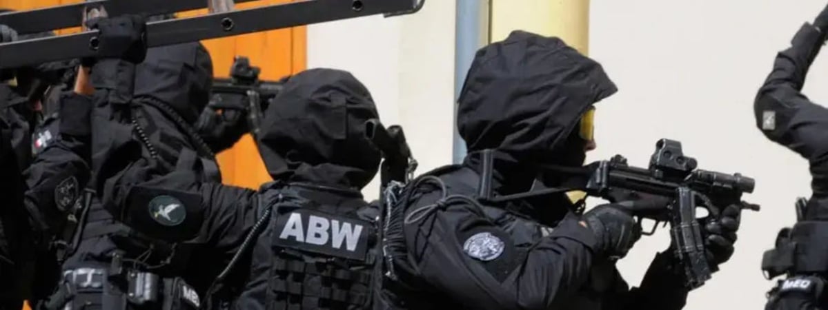 Белоруса задержали в Варшаве — его подозревают в поджогах