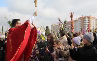 Католики Гродно отметили Вербное воскресенье (фоторепортаж)
