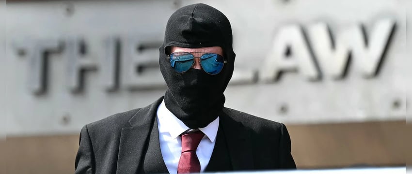 Мужчина Не Признает Себя Виновным В Срубе Одного Из Самых Любимых Деревьев Великобритании