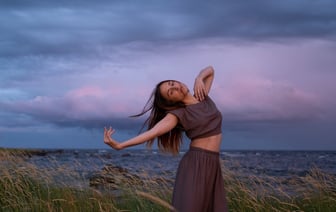 Сильный ветер повалил световую конструкцию в Полоцке