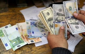 Доллар в Беларуси рухнул до минимума за 4,5 месяцев, а валюта РФ прибавила 0,11%. Что с евро?