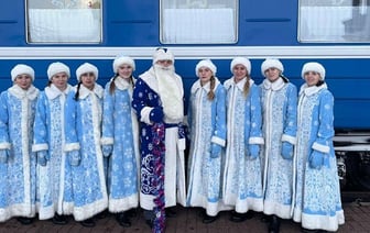 БЖД запустила новогодний поезд к белорусскому Деду Морозу
