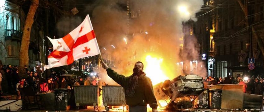 Грузия рискует членством в НАТО и ЕС из-за закона об иноагентах