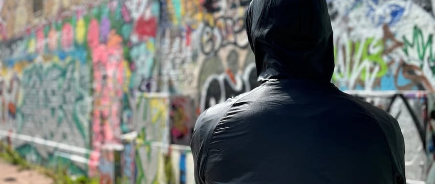 Шведские дома молодежи: центр вербовки в банды на фоне увеличения насилия с применением огнестрельного оружия
