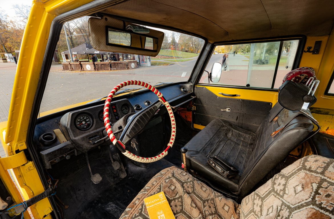 Белорус очень бережёт редкий рамный пикап 1977 г.в.