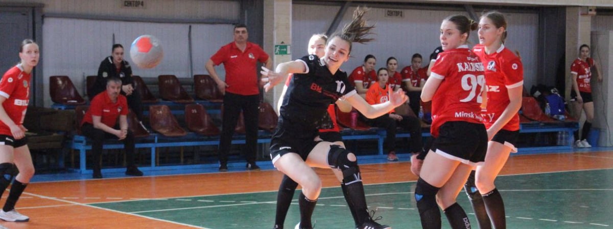 Победы «Немана» и «Городничанки», а также ничья в хоккейной серии — спортивные новости выходных