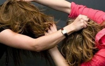 Хотела помириться с бывшим мужем - наваляла сопернице. Случай в Брестской области