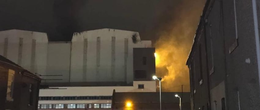 В Британии горит завод атомных подводных лодок BAE Systems
