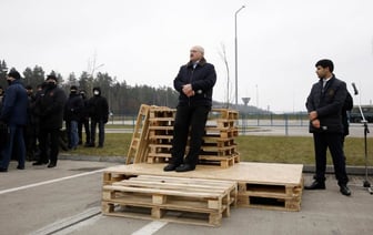 От угроз до приглашения. Как менялась риторика Минска по миграционному кризису