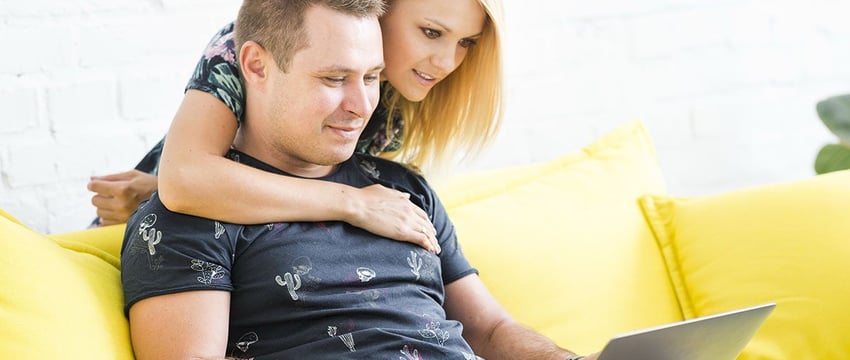 Где в Гомеле выгодно купить смартфон и телевизор с Алисой