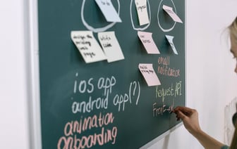 Финские пилоты продолжают бастовать