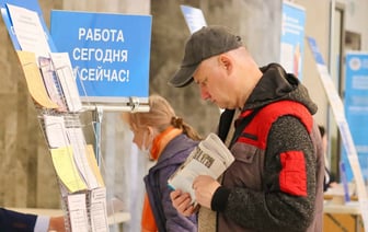 «Чтобы исключить иждивенчество» — Лукашенко вдвое сократил сроки выплаты пособия по безработице