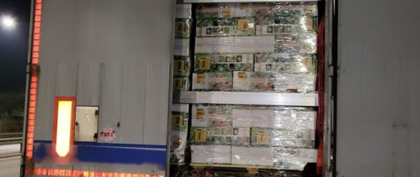 В Литве задержали две фуры с белорусскими сигаретами на сумму 5,6 млн евро