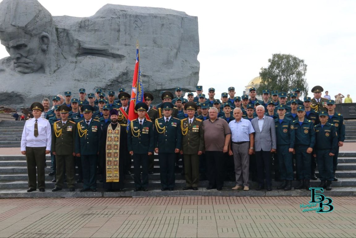 Присягу в Брестской крепости приняли 45 новобранцев МЧС
