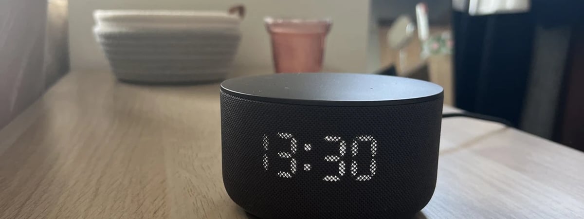 «Чуть не перекрестилась» — Голосовой помощник Алиса рассмешила тиктокера белорусским произношением — Видео