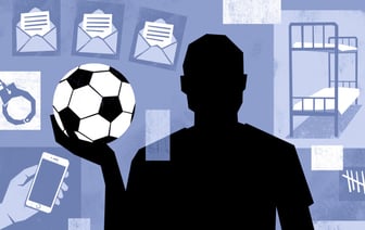 «Я пошел против них». Футбольный фанат работал официантом на праздниках милиции, а потом отсидел за протесты и угрозу насилием сотрудникам