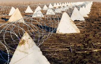 Украинцы показали, как строят линию обороны под Харьковом — Фото