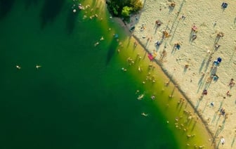 Официальный старт лета: карта пляжей и активный купальный сезон