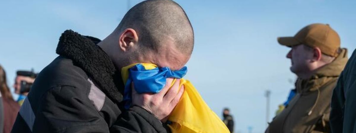 «Будьте жестоки, не жалейте их». WSJ узнала, какие инструкции получали сотрудники российских тюрем по обращению с украинскими пленными