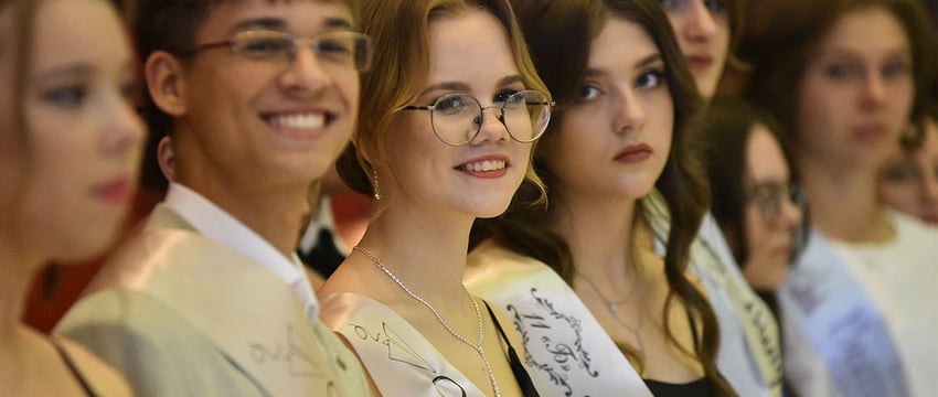 Фотофакт. В Гомеле чествовали лучших выпускников города