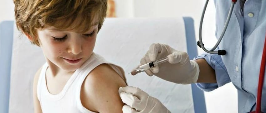 Детей с 6 лет будут вакцинировать от коклюша в Беларуси