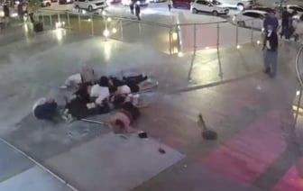 Три человека погибли при обрушении балкона в Мексике – видео