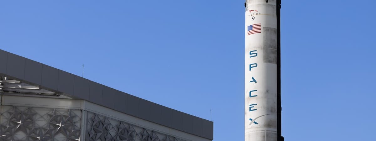 Ракета SpaceX вывела на орбиту очередную группу интернет-спутников Starlink